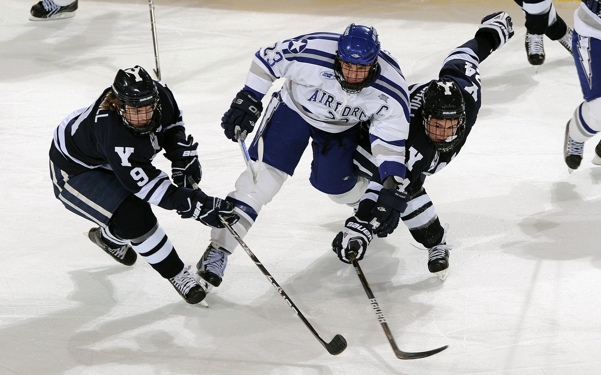德甲球队人工智能辅助对手战术预测的应用案例,足球人工智能预测